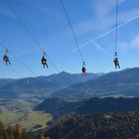 Hirschberg Apartament *