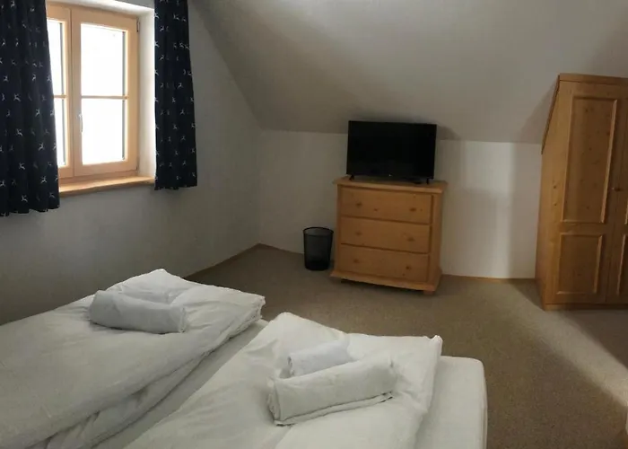 Hirschberg Appartement *